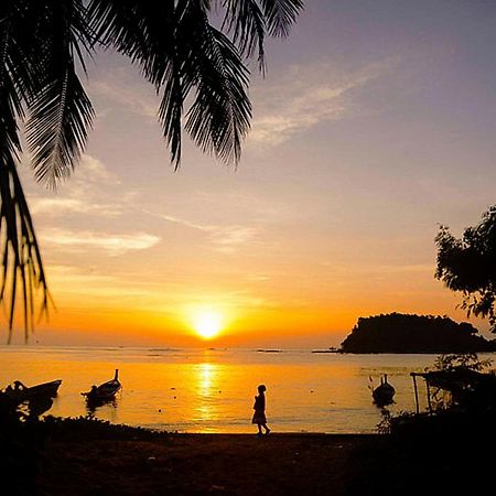 Libong Relax Beach Resort Trang Exterior photo